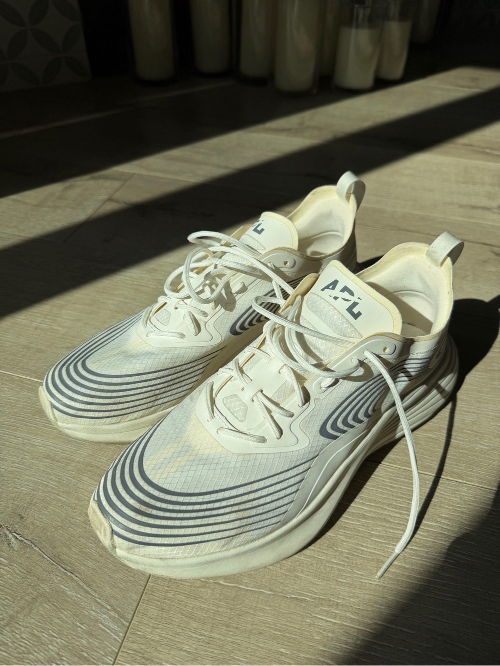 APL TechLoom Racer Sneakers size 9.5 men’s